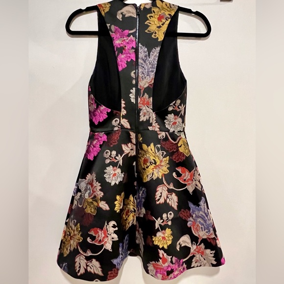 NWT Alice + Olivia Floral Dress - size 2 - Picture 4 of 7